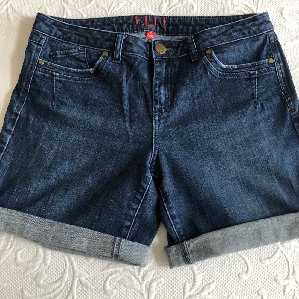 Classic length denim cuffed shorts